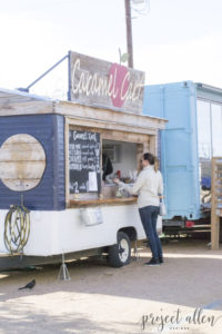 Our Visit To Magnolia Market: Find out all about our trip and details to help you plan your very own trip. #magnolia #farmhousedecor#travelideas