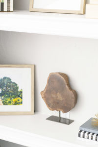 How to decorate like a pro | This guide is jam-packed with decorating tips and tricks to help you learn how to decorate the home of your dreams and avoid some major decorating mistakes. Take all of the things I have learned over the years and use them to your advantage, you will be decorating like a pro in no time! http:www.projectallendesigns.com