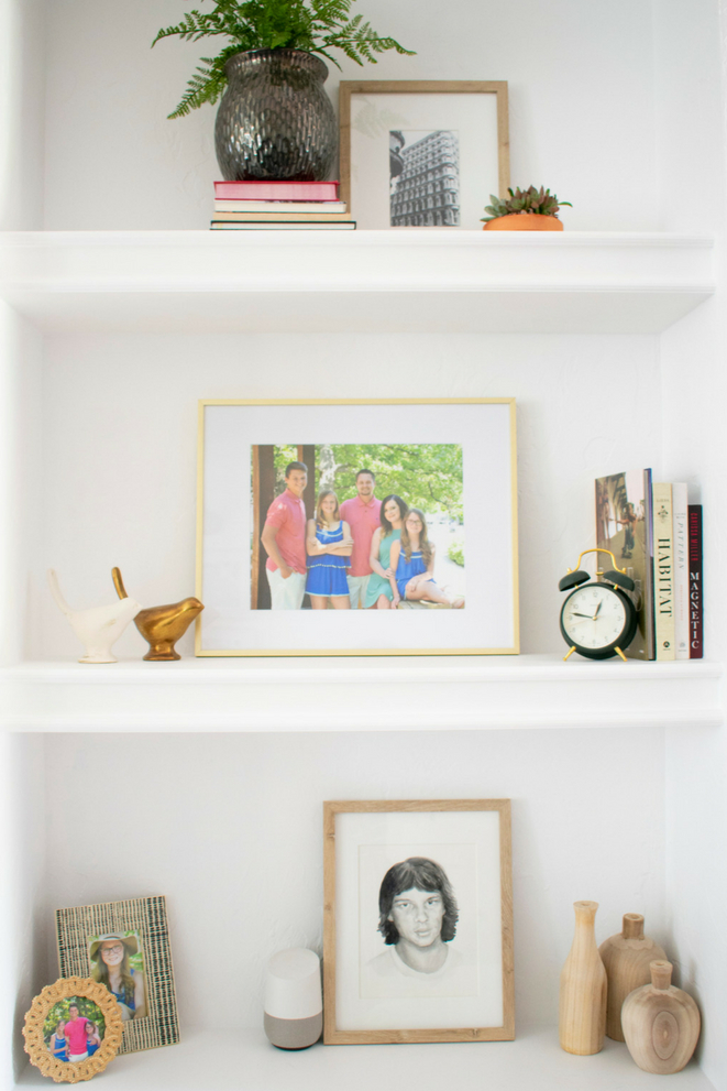 Learn how to style built-in bookshelves with this no fuss step by step tutorial! Decorate your built-ins made easy with these easy styling tips that anyone can do