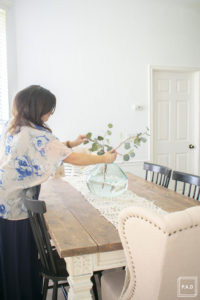 One mindblowing decorating tip that will change the way you decorate forever! This trick completely changed how I approach decorating and gave me a much clearer picture of what I wanted for the space. Home decorating doesn't have to be hard and this tip will help you narrow things down when it comes to home decor.