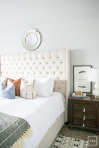Great tips on how to find your own decorating style! You'll learn how to find your design style so you can create a beautiful cohesive home that reflects YOU!